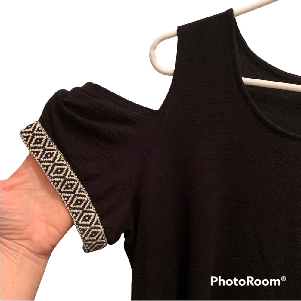 W5 cold shoulder top R17 - Picture 3 of 4